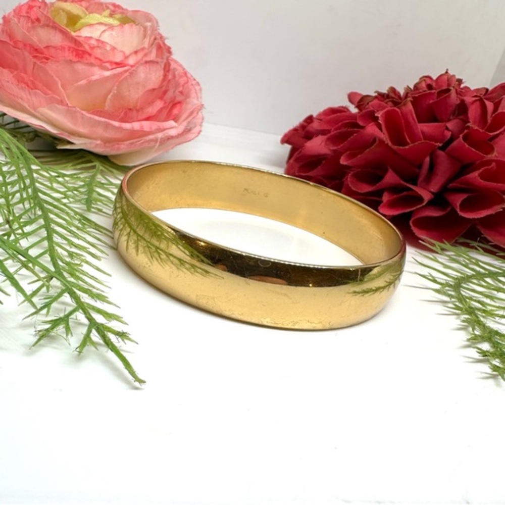 VINTAGE⚜️Monet Wide Golden Cuff Bangle Bracelet